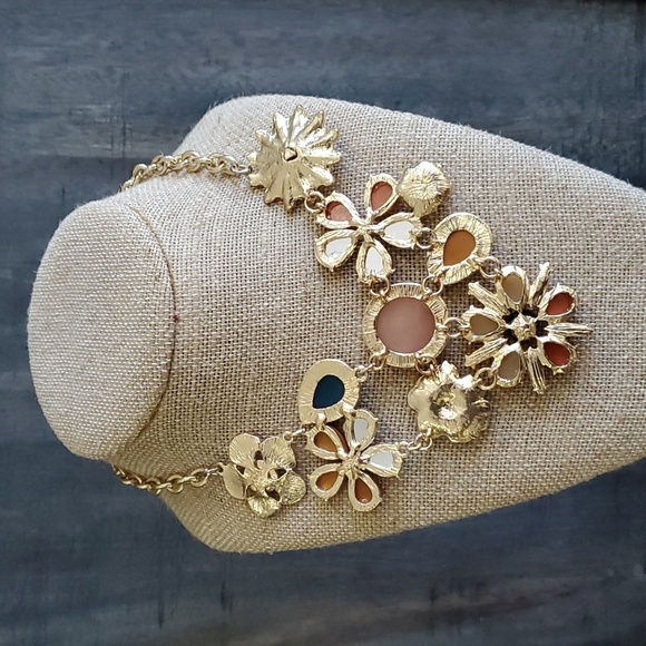 NY 18 INCH FLORAL ORANGE  STATEMENT CHUNKY NECKLACE W 3 INCH EXTENSION  GOLDTONE - Picture 5 of 7